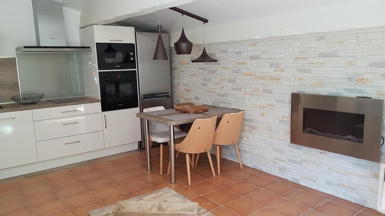 Ferienwohnung Au Bord De L'Alzon Uzès Exterior foto