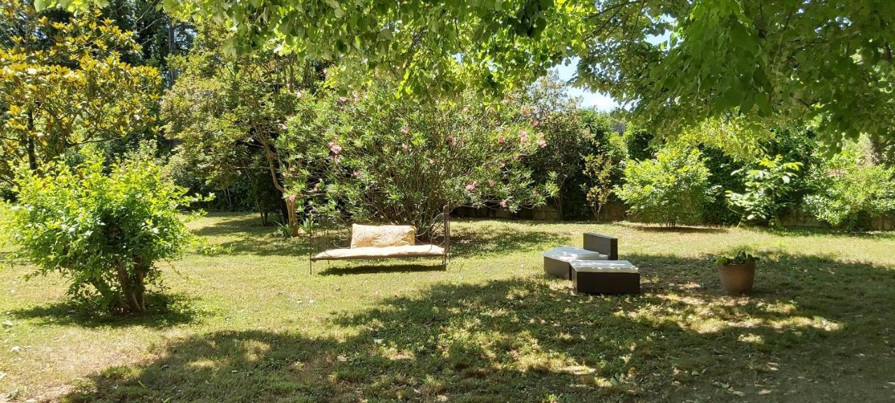 Ferienwohnung Au Bord De L'Alzon Uzès Exterior foto