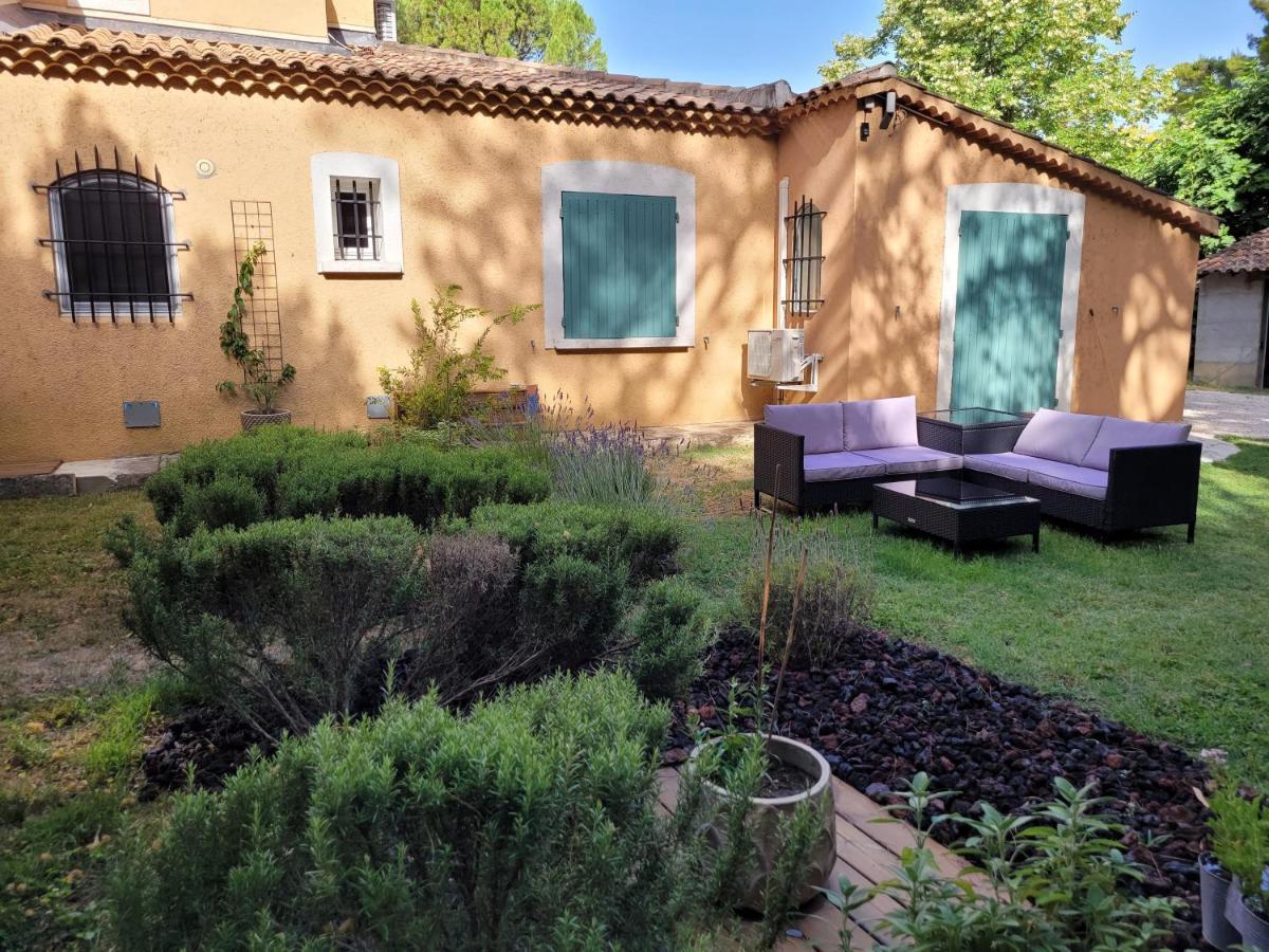 Ferienwohnung Au Bord De L'Alzon Uzès Exterior foto